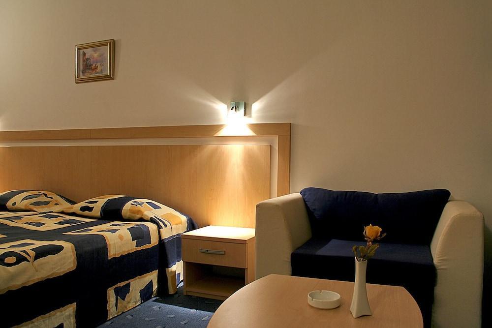 Aqua Azur Hotel Aziz Konstantin ve Elena Dış mekan fotoğraf
